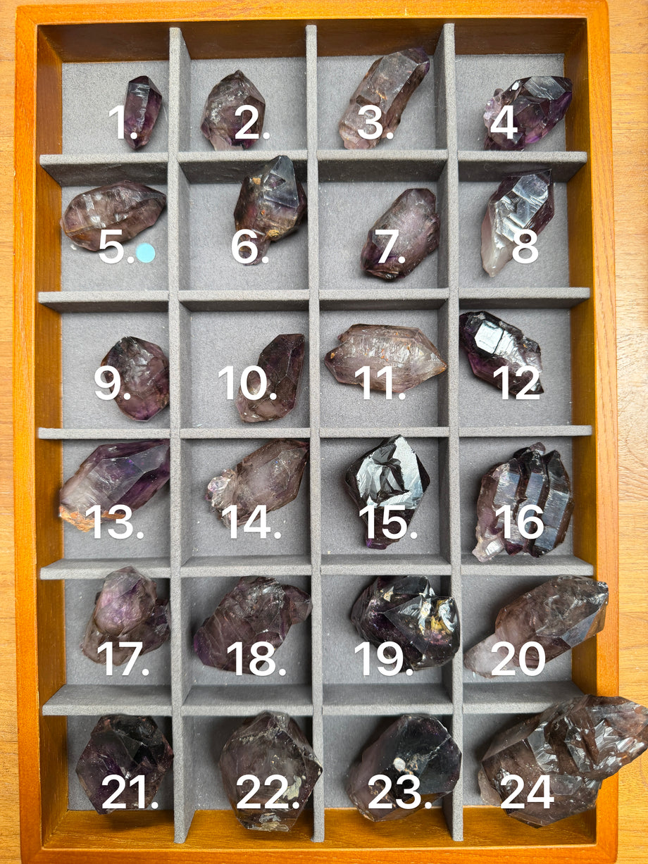 特大 水晶 重量30kg 約48×22×25cm 原石 天然石 置物 鉱物 パワーストーン ⁄